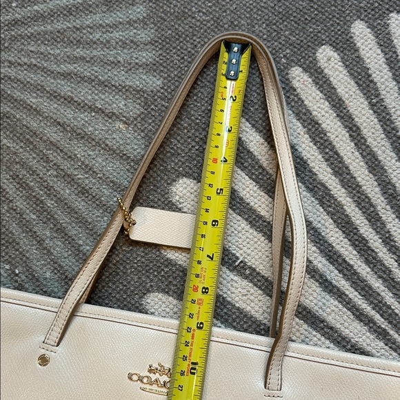 LEATHER TOTE IN CHALK  WHITE - Picture 9 of 11